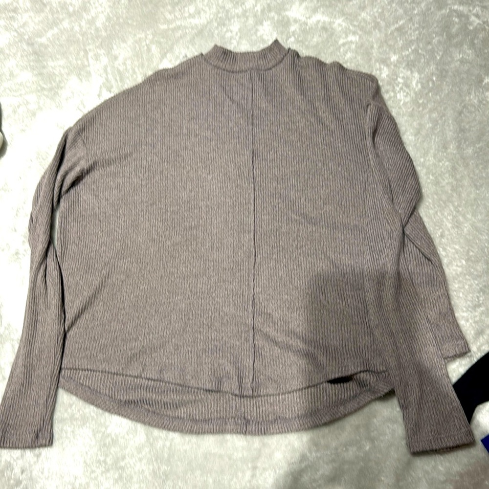 Long sleeve mock turtleneck